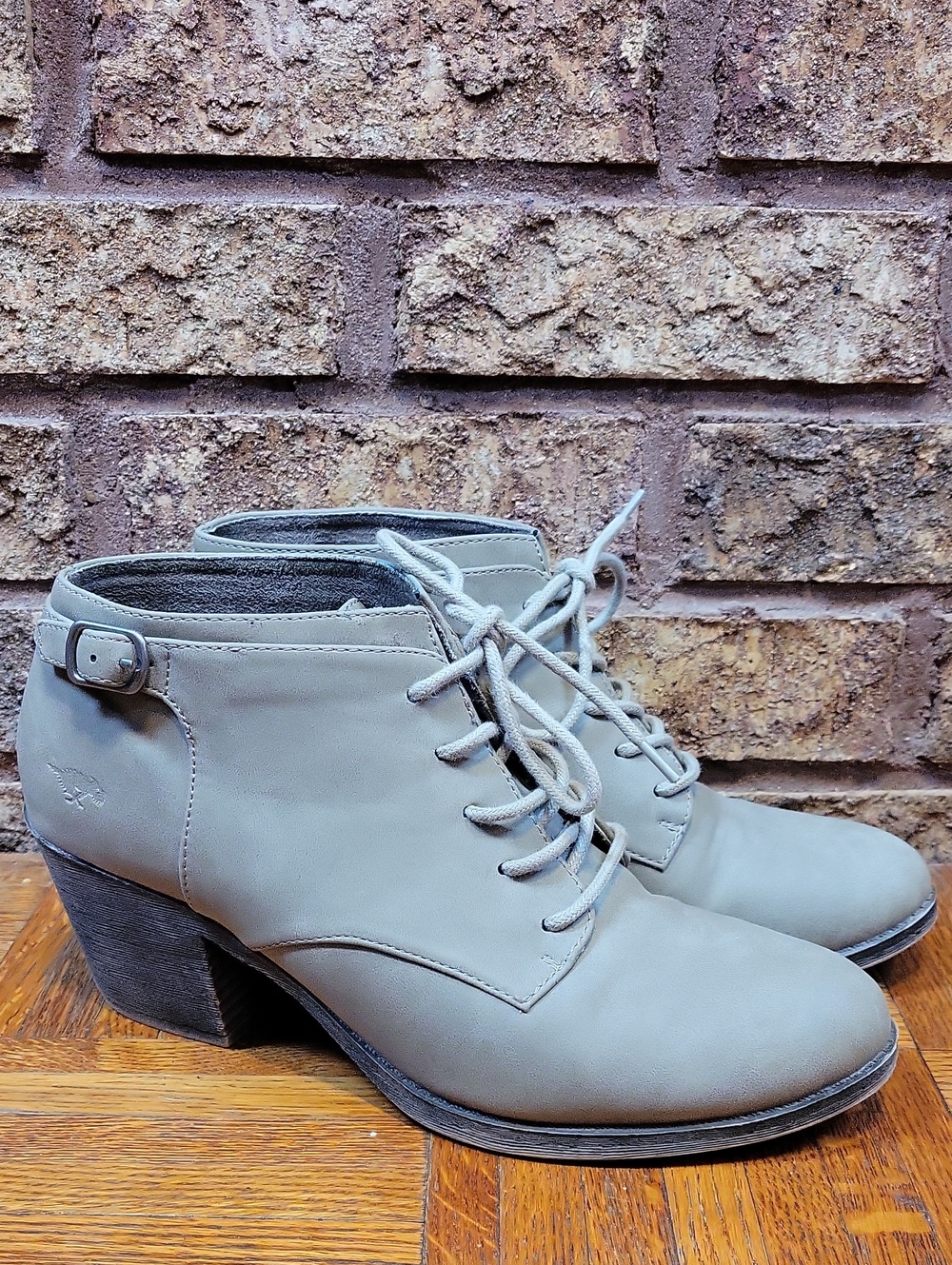 Rocket Dog Taupe Lace Up Ankle Booties Chunky Stacked Heel Size 11
